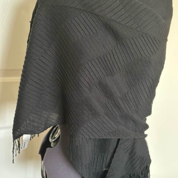 Scarf - Picture 2 of 2